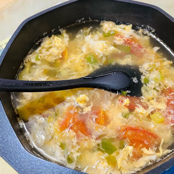 蕃茄蔬菜蛋花湯 : Jessamine Liao一起做