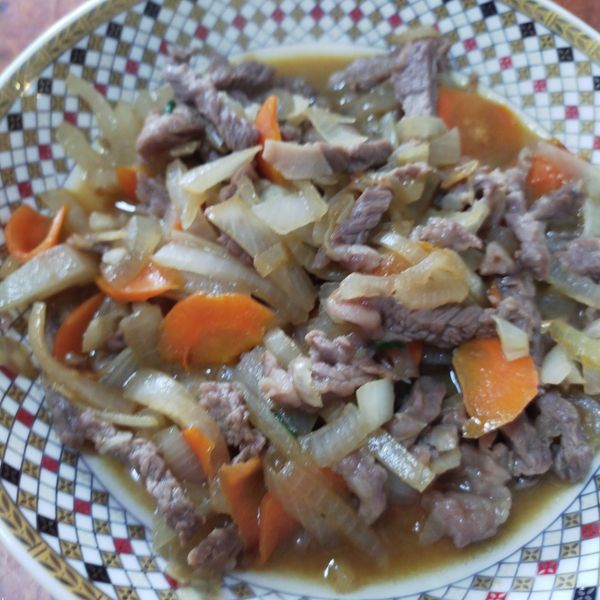 洋蔥炒牛肉絲 : Yori Chen一起做