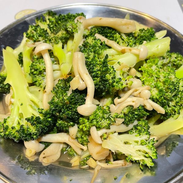 蒜香奶油花椰菇【MaiMai廚房】 : le le一起做