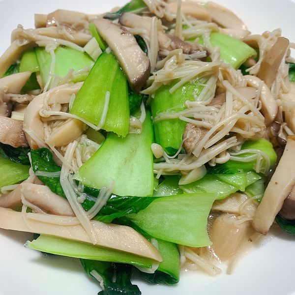 藍家小館-雙菇豌豆苗（無油） : 阿寬一起做