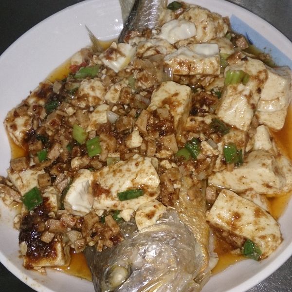 沙茶豆腐燴黃魚：張小華 一起做