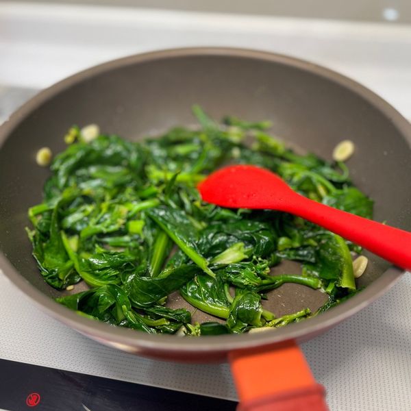 辣炒芥蘭菜 : Noel Lin一起做