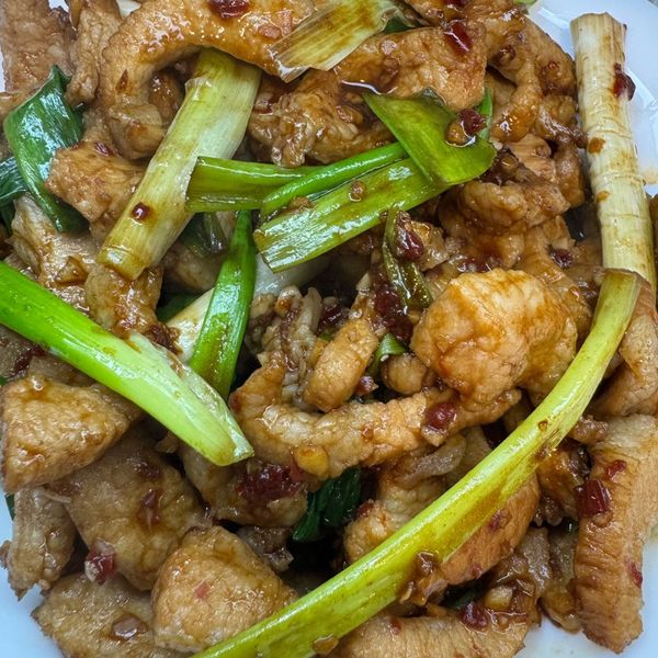 蔥爆松阪豬肉片：梁妹 一起做