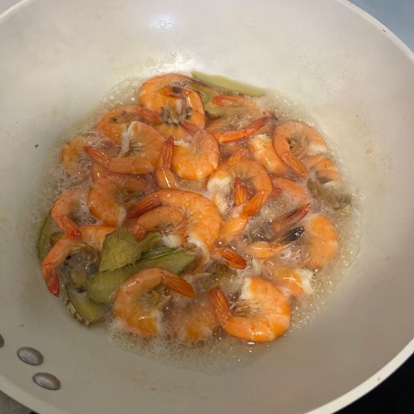 米酒蝦 : 瑞寶寶一起做