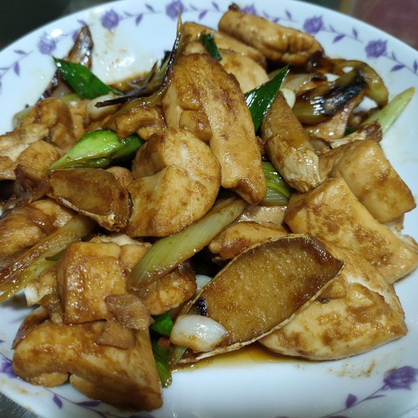 **蒜苗炒烏魚鰾** : 黃柔穎一起做