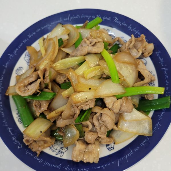 洋蔥炒五花肉片：蜜豆奶 一起做