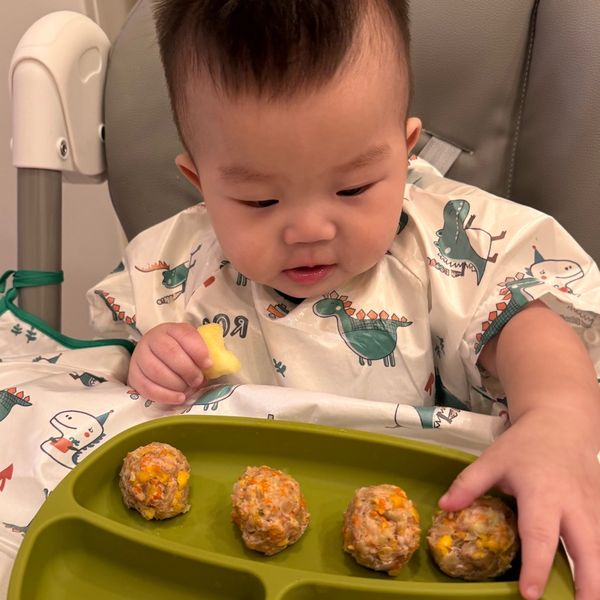 undefined：吳佩樺 一起做