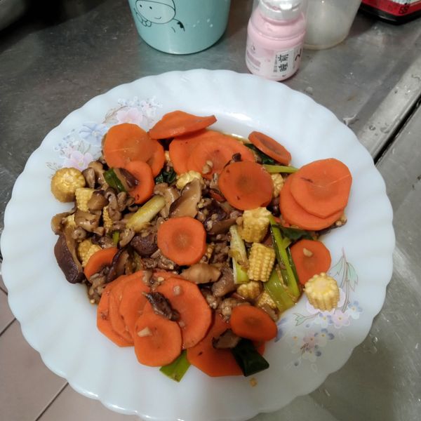 蘑菇炒玉米筍 : 米香一起做