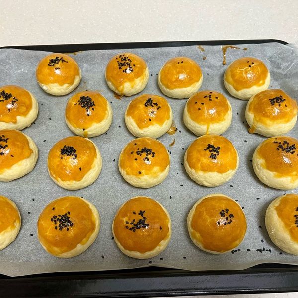 金色色蛋黃酥(烏豆沙)：石璧瑜 一起做