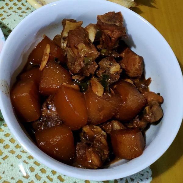 蘿蔔燒排骨:akira 一起做