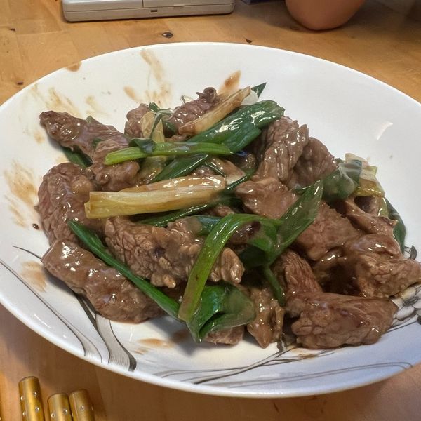 蔥爆牛肉 : Kai-Jie Chang一起做