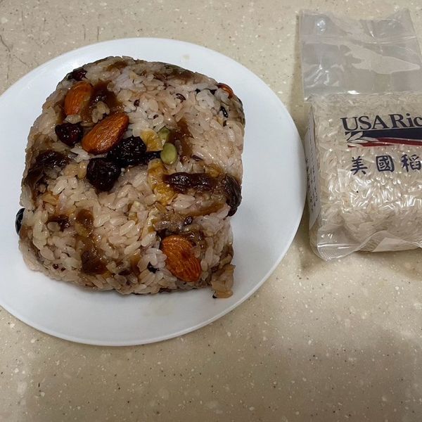 【跟著做活動食譜】堅果桂圓米糕 : 德德一起做