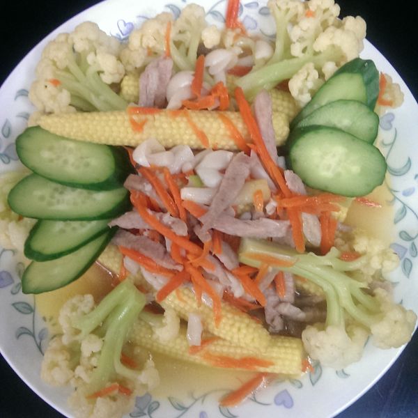 雙菇肉絲炒花椰菜 : fish一起做