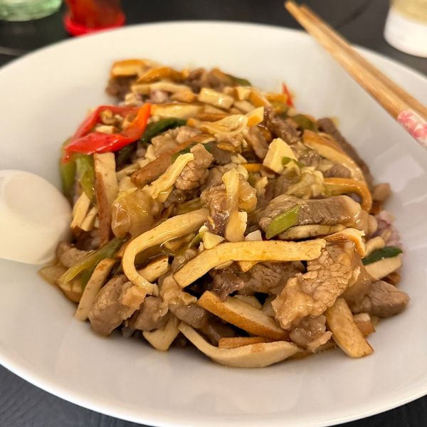 豆干炒肉絲：Ulin Vivienne Ch 一起做