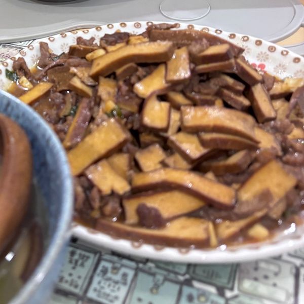 超級下飯的～豆乾牛肉絲 : 佳寶小姐一起做