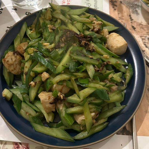 小黃瓜炒雞胸肉 : 白一起做