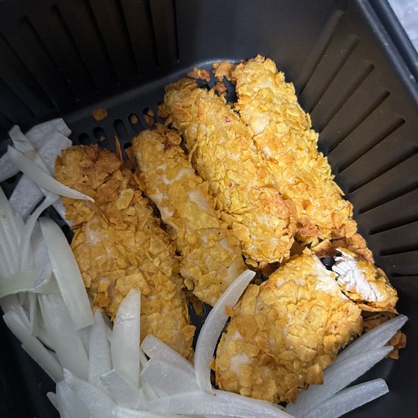 簡易氣炸雞柳條 : 施雅涵一起做