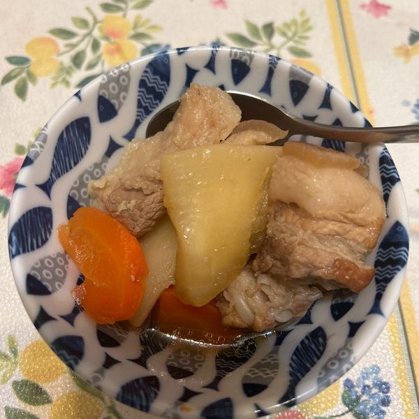 蘿蔔滷肉 : 兔子一起做