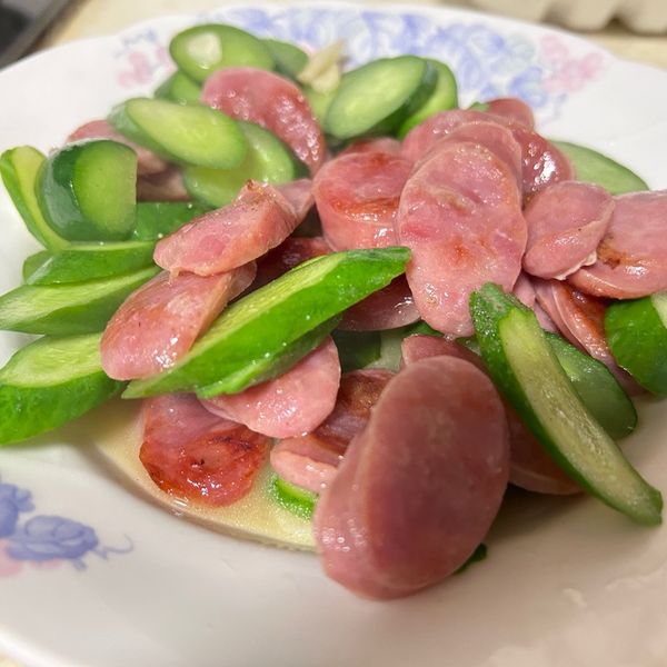 #71 小黃瓜炒香腸 : flora一起做