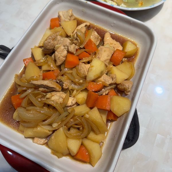 馬鈴薯燉肉 (雞肉) Nikujaga : 婷一起做