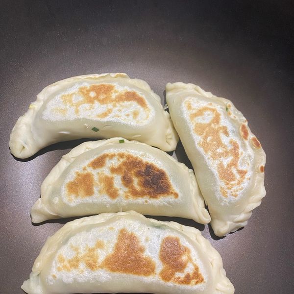 【激禿先生宅料理】香噴噴韭菜盒 : 彭瑞華一起做