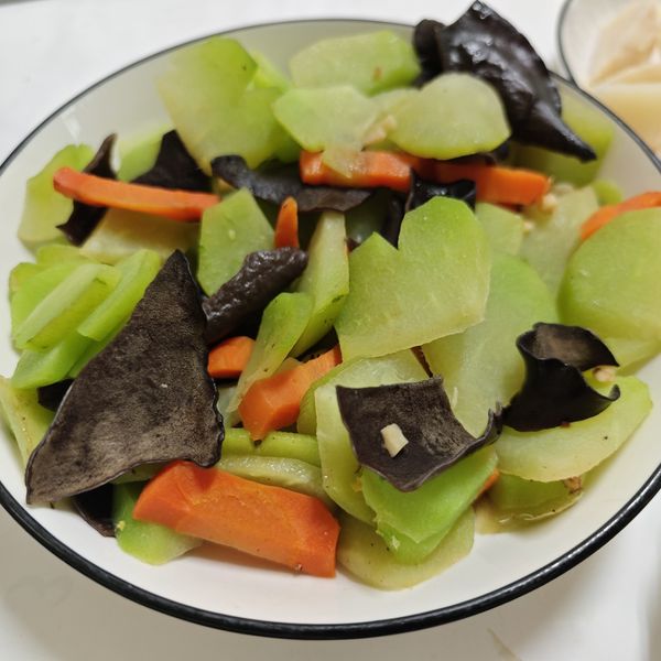 清炒佛手瓜 : b13nos一起做