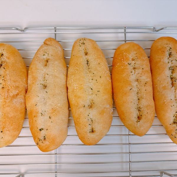 大蒜麵包~沒有巴西里葉不行! : Amanda Lin一起做