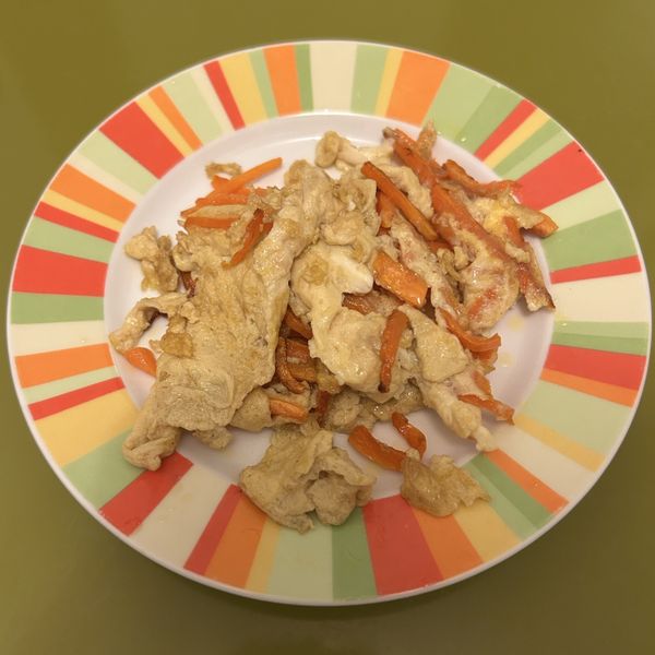 紅蘿蔔炒蛋：sunny 一起做