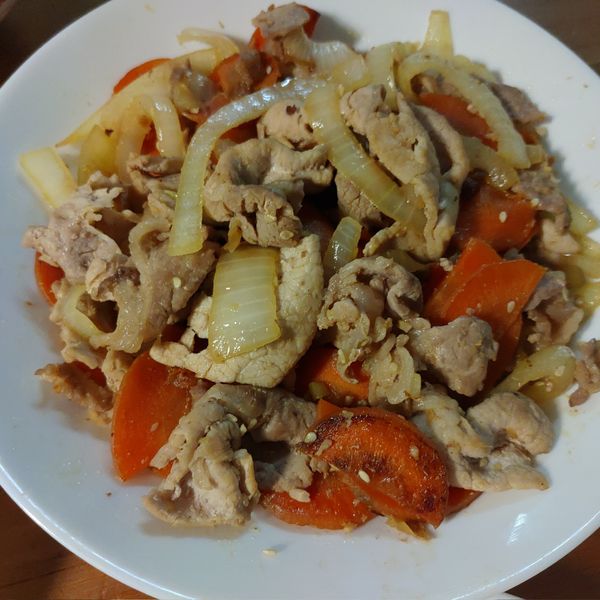 薑燒豬肉炒菠菜 : yinyin一起做