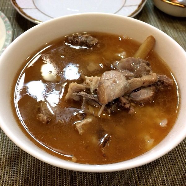 五步驟麻油雞！零廚藝手工麻油麵線 : Mia Liao一起做