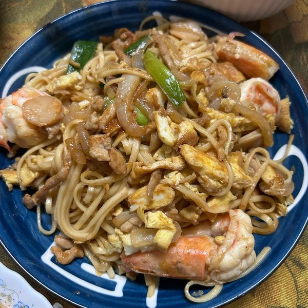 ~三鮮炒麵~ : 陳偲維一起做