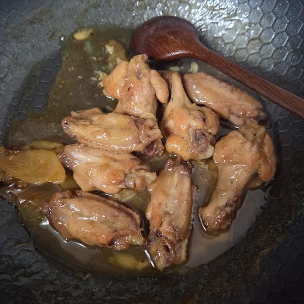 lanni 吮指（燒）雞翅 : Yulan Hua一起做