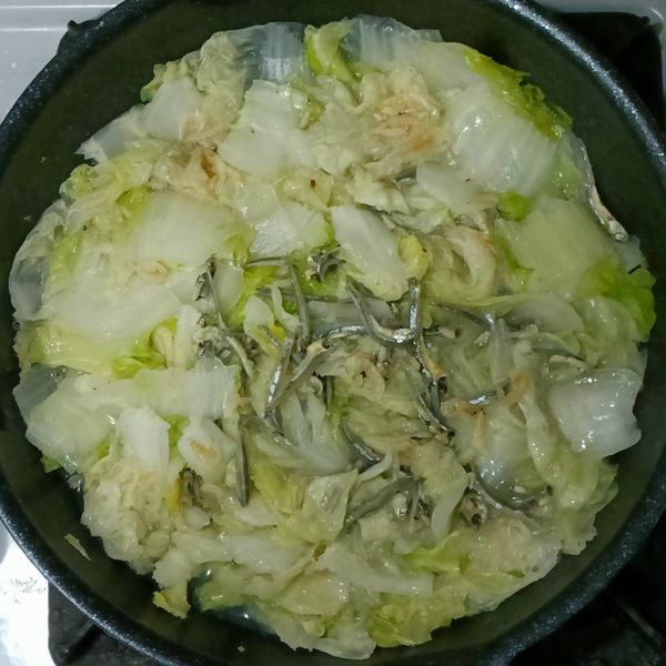 大白菜炒小魚乾 : Liu Yiyi一起做