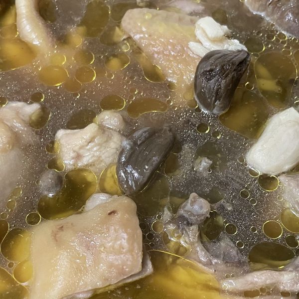 黑蒜頭雞湯 : Selena Tsai一起做