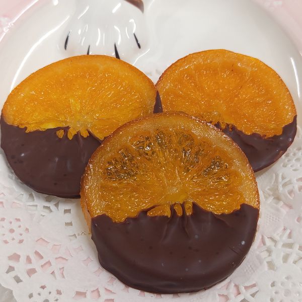 夢幻甜點-糖漬橙片巧克力 : 張怡娟一起做
