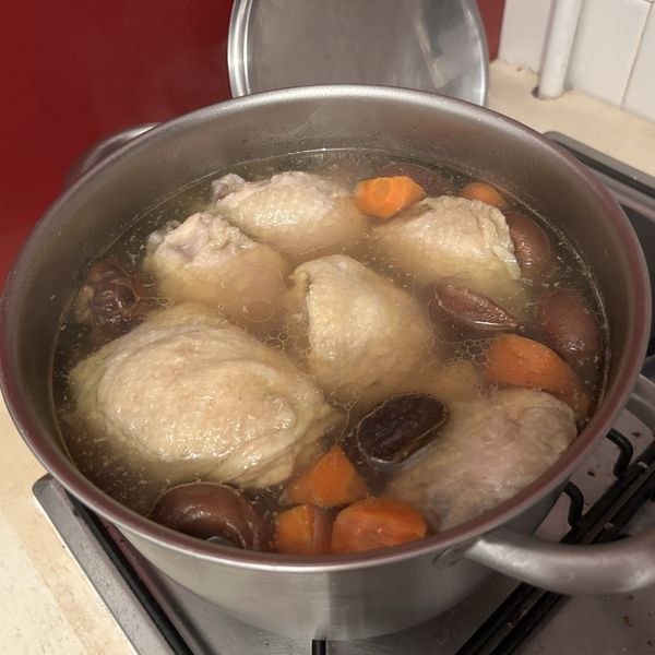 39.香菇蒜頭雞湯 : sunny一起做