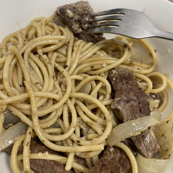 香煎牛排奶油義大利麵 : 草莓貓一起做