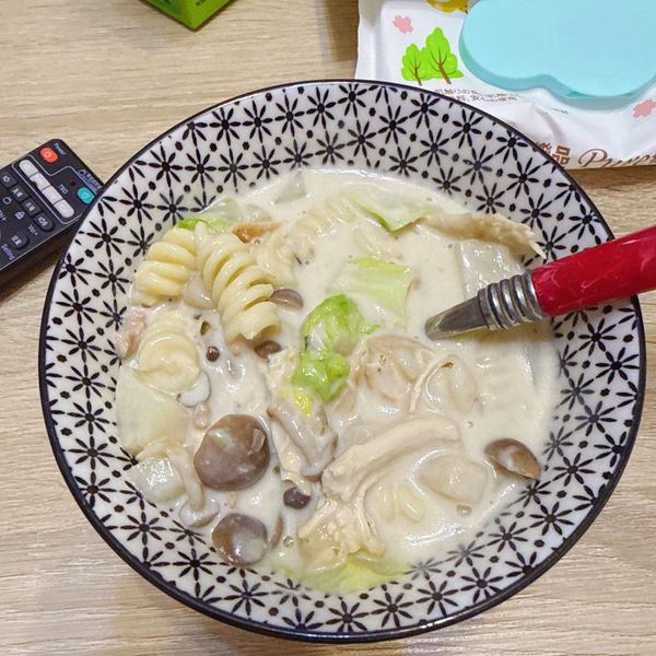 好市多出好菜：蛤蜊濃湯義大利麵 : Sandy Hu一起做