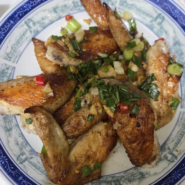免炸椒鹽雞翅～美味下酒菜 : 于鈴一起做