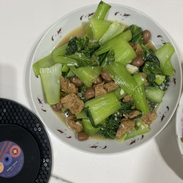 大白菜煮麵筋：Yanqin Chen 一起做