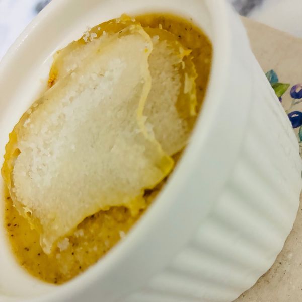 沒有噴槍也能作出烤布蕾上的脆焦糖 : Yak一起做