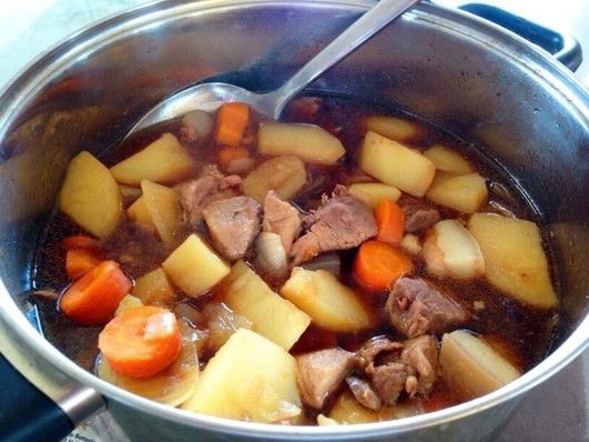 馬鈴薯燉肉：Eva Choi 一起做