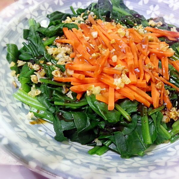 【黑鼎傳奇】油煸蒜香菠菜 : Jun Liao一起做