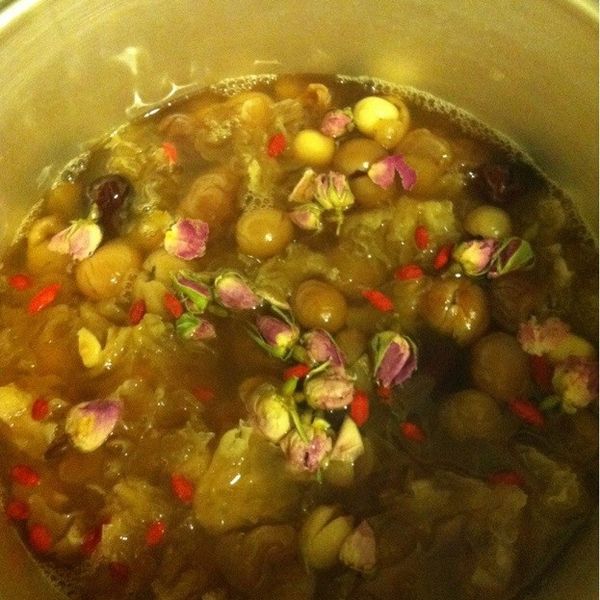 【厚生市集】銀耳紅棗桂圓湯：Claire Chiu 一起做