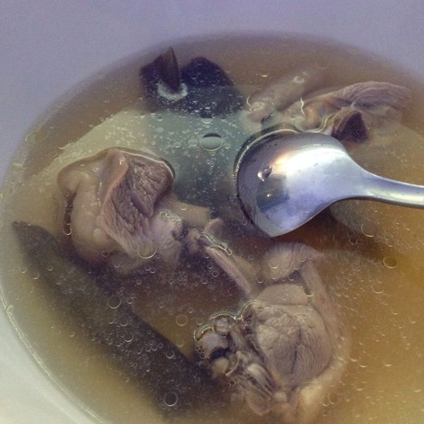 剝皮辣椒雞湯[邦妮廚房] : Dolphin一起做