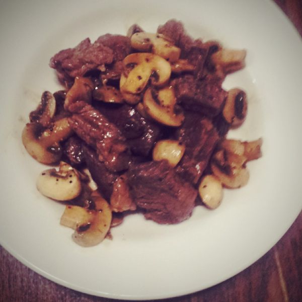 李錦記蠔油料理～骰子牛排佐蠔油蘑菇醬 : 張景棠一起做