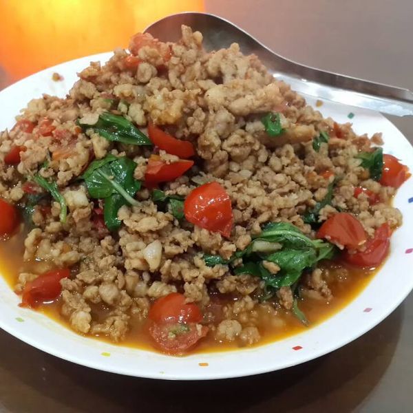 扒完三碗飯! 泰式打拋豬 食譜 : Ting Lu一起做