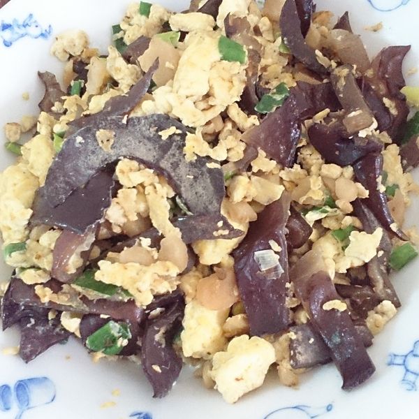 【木耳炒蛋】 : Cathy Chien一起做