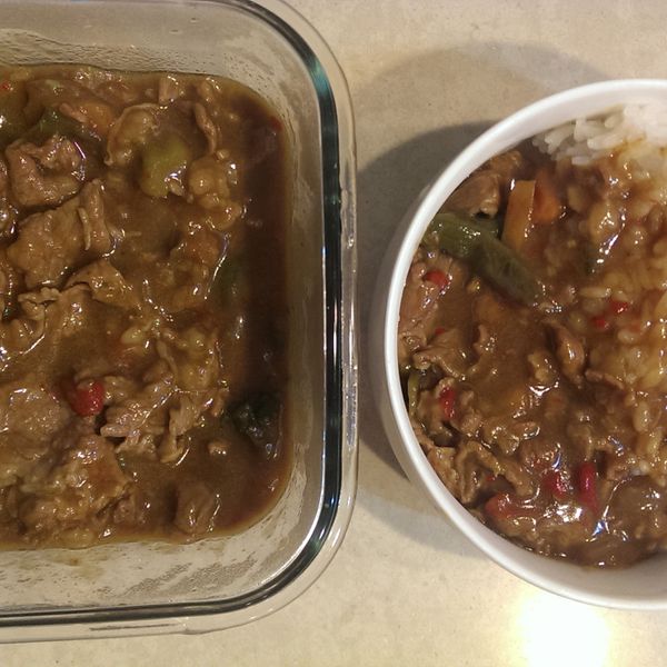 咖哩牛肉片[牛頭牌咖哩塊]：潘娜娜 一起做