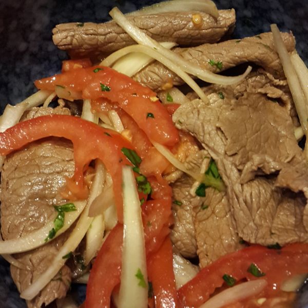 【哇菜影音食譜】泰式酸辣牛肉片：Ivy Yu 一起做